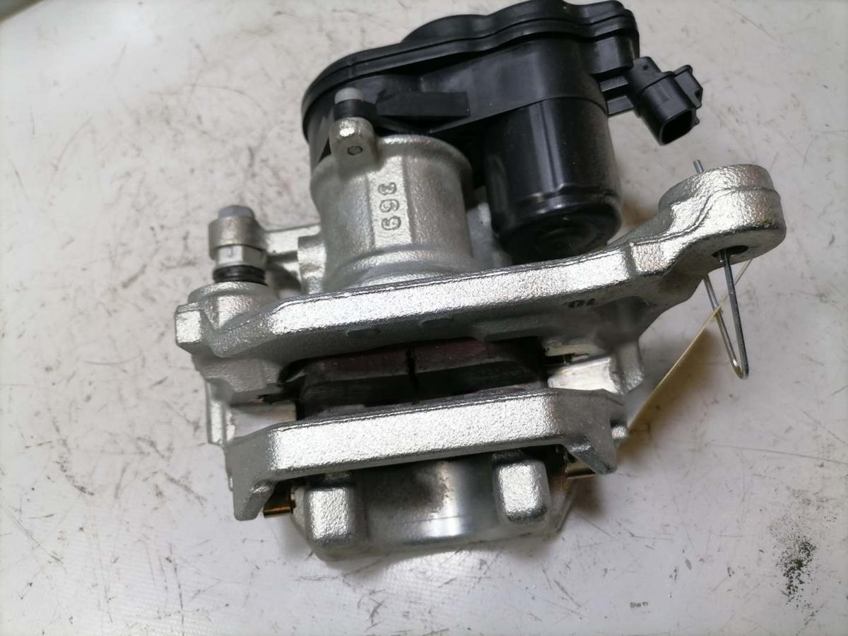 Mitsubishi Eclipse Cross GL3W Bj.2023 original Bremssattel hinten links mit Stellmotor